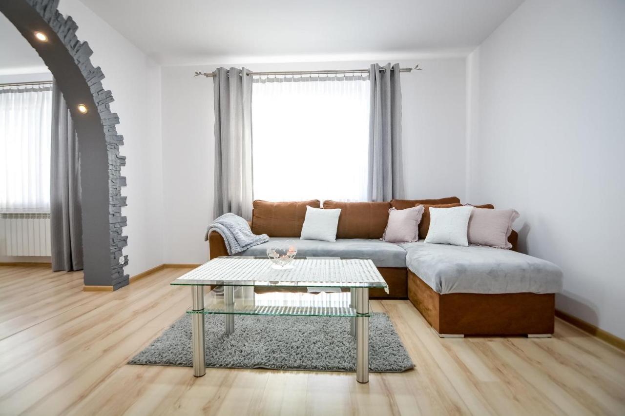 Apartamenty Przystanek Banska Banska Nizna Luaran gambar